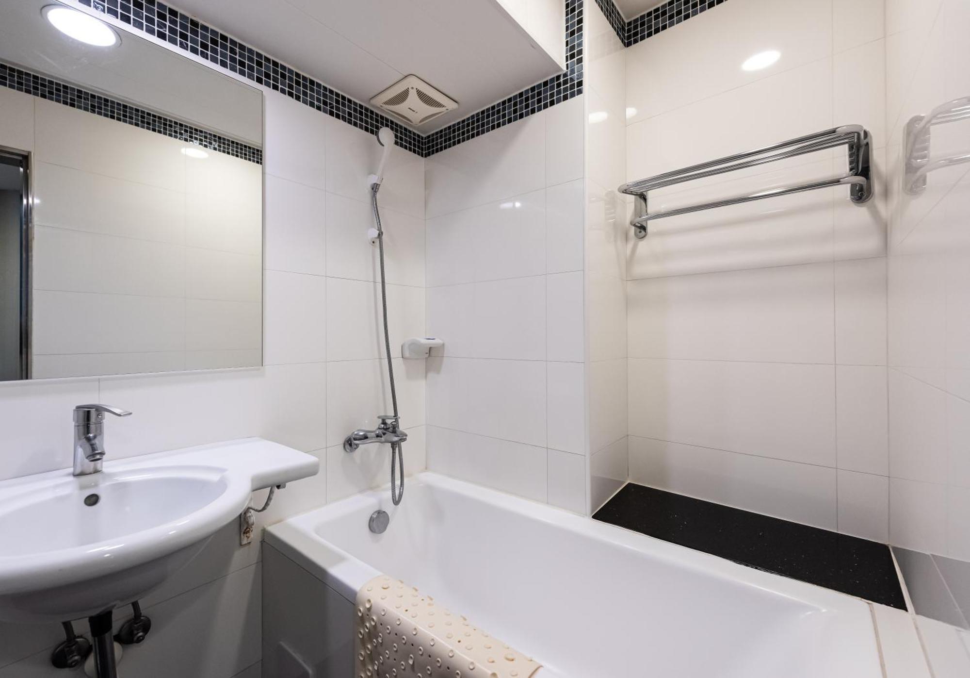 Hub Hotel - Zhongshan Branch Taipei Luaran gambar